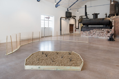« Exposition Tenir compte de la lune – Dominique Ghesquière © Martin Argyroglo »