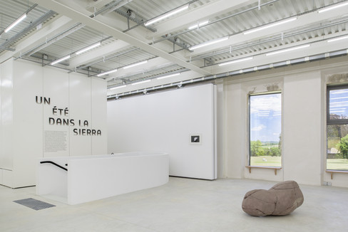Vue de l'exposition "Un été dans la Sierra" © Martin Argyroglo